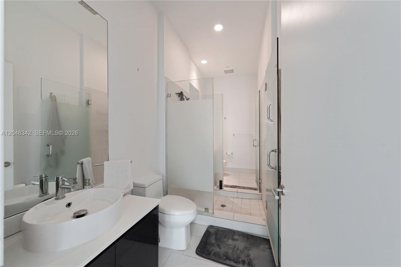 31 SE 6th St , Unit 2706, Miami, FL 33131 Photo