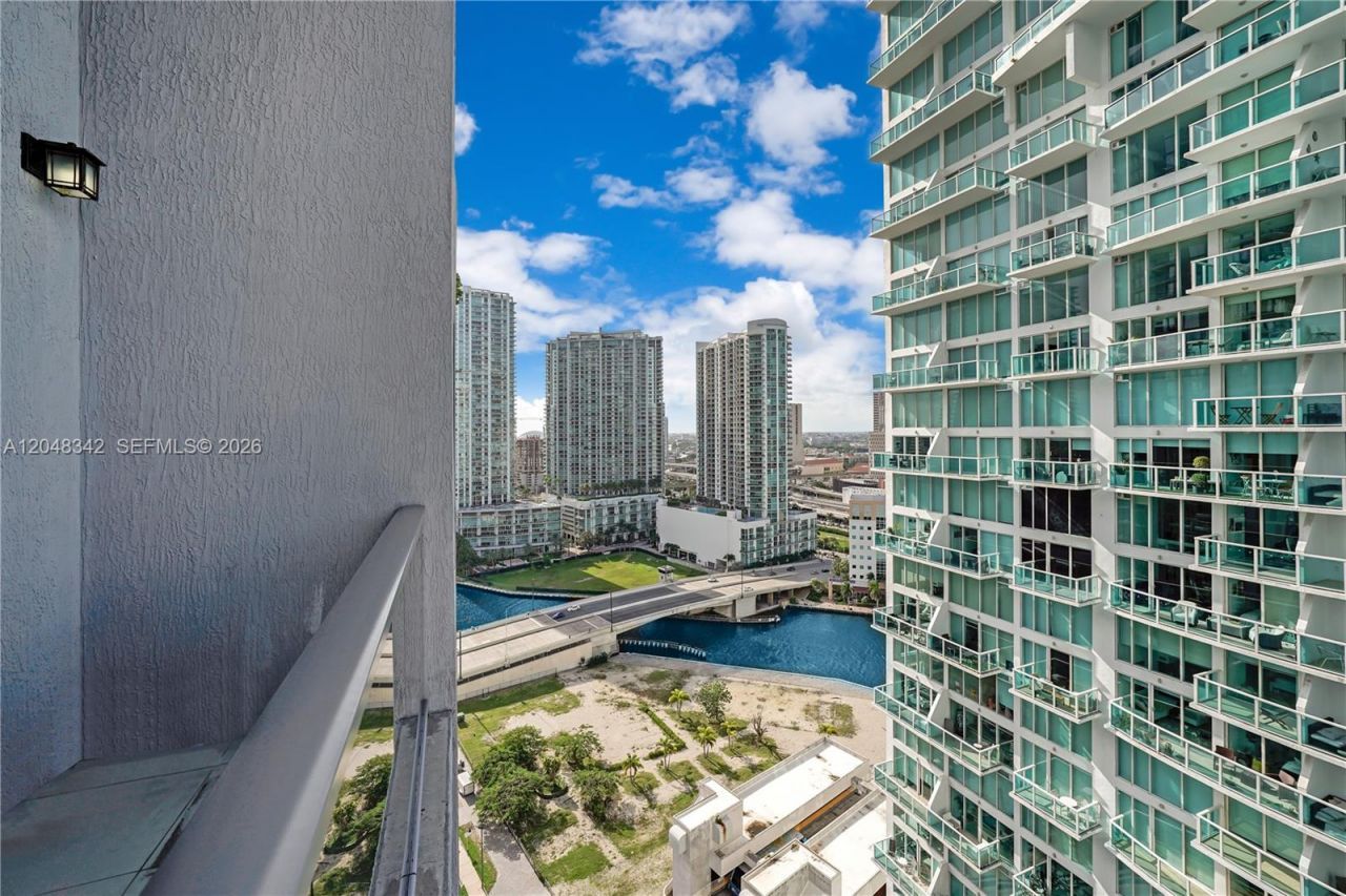 31 SE 6th St , Unit 2706, Miami, FL 33131 Photo