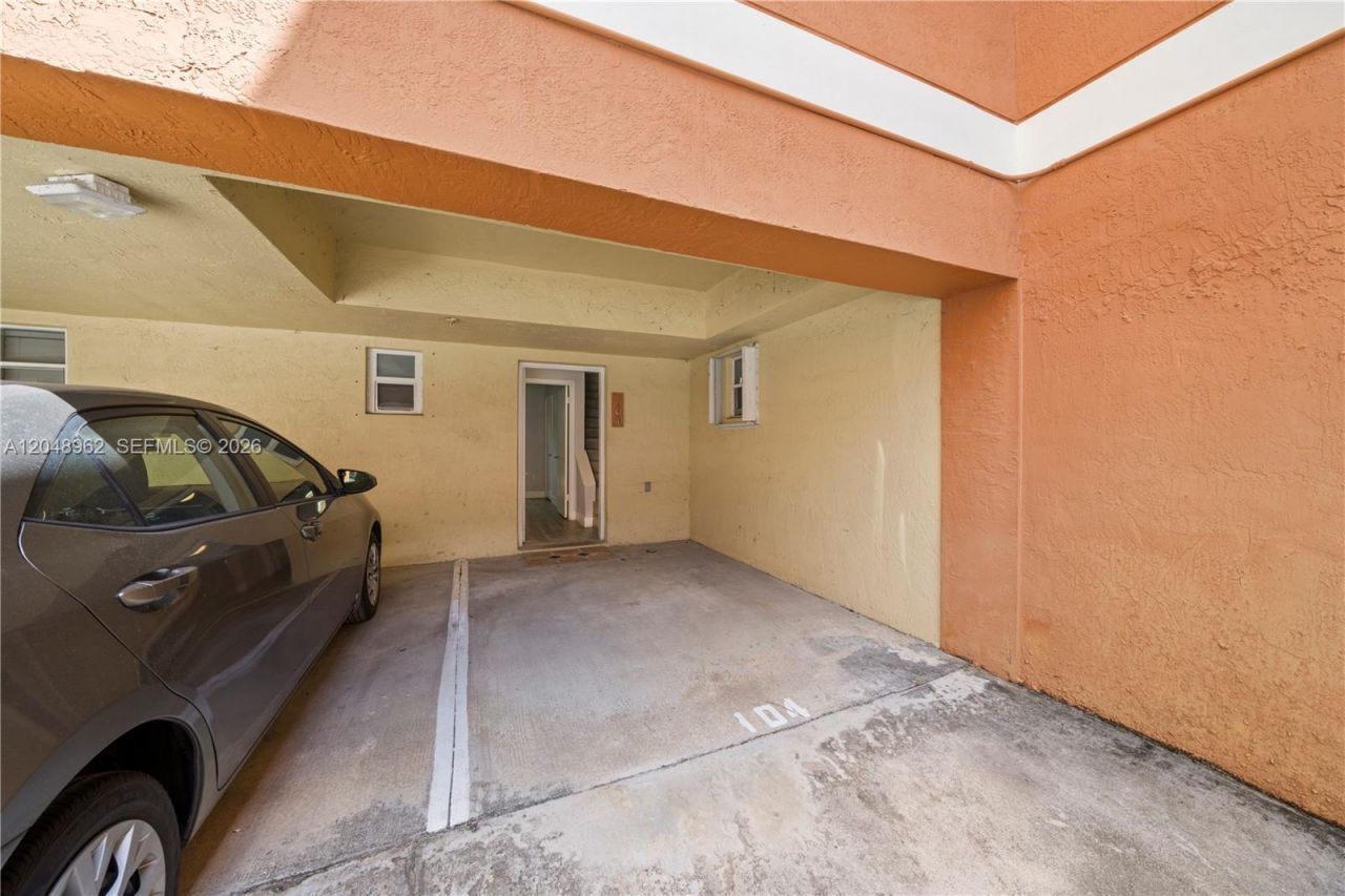 1611 SW 2nd Ct , Unit A104, Miami, FL 33129 Photo