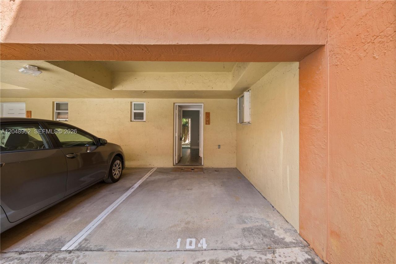 1611 SW 2nd Ct , Unit A104, Miami, FL 33129 Photo