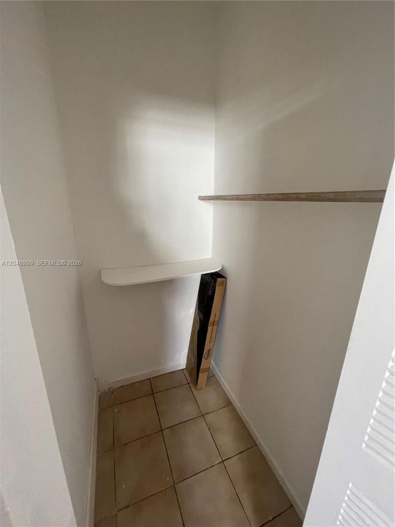 453 SW 19th Rd , Unit Rear, Miami, FL 33129 Photo
