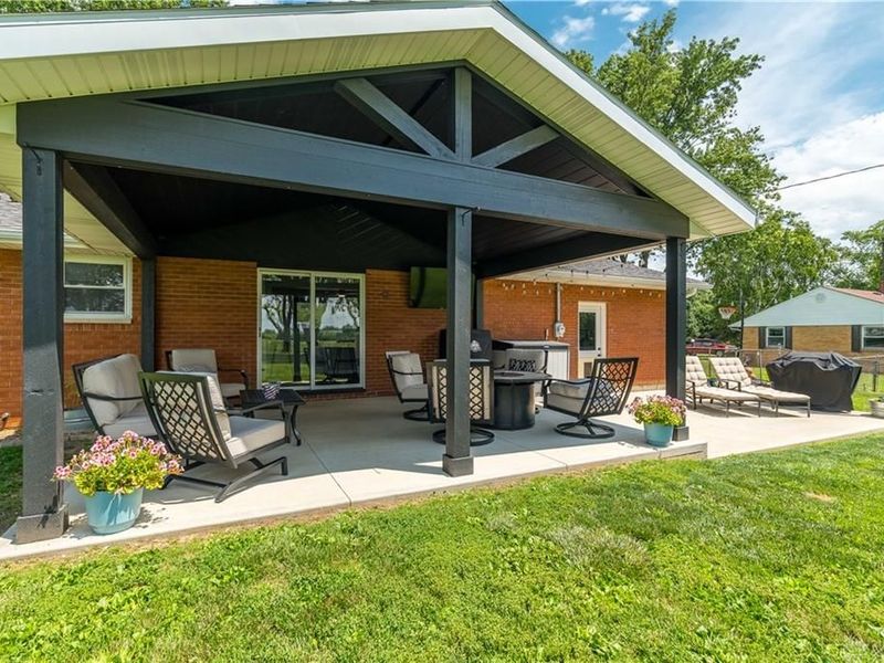 180 Floral Acres Drive, Tipp City, OH 45371 Photo 25