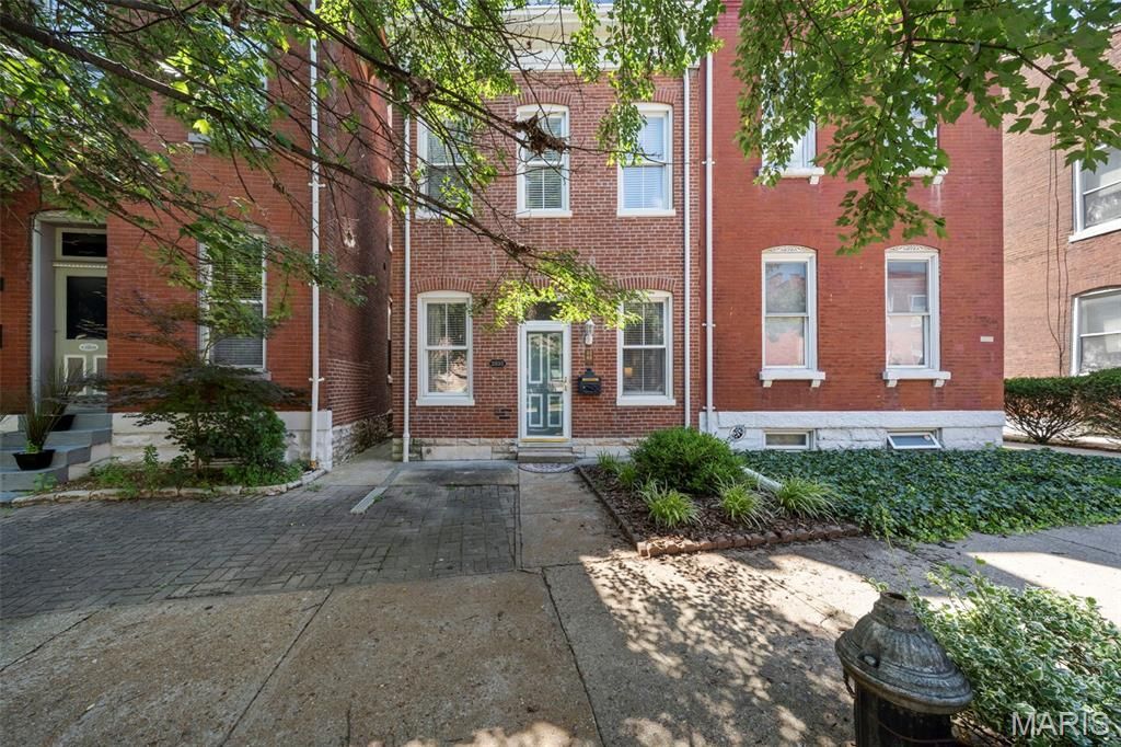 2835 Mcnair Avenue , Saint Louis, MO 63118 Main Photo