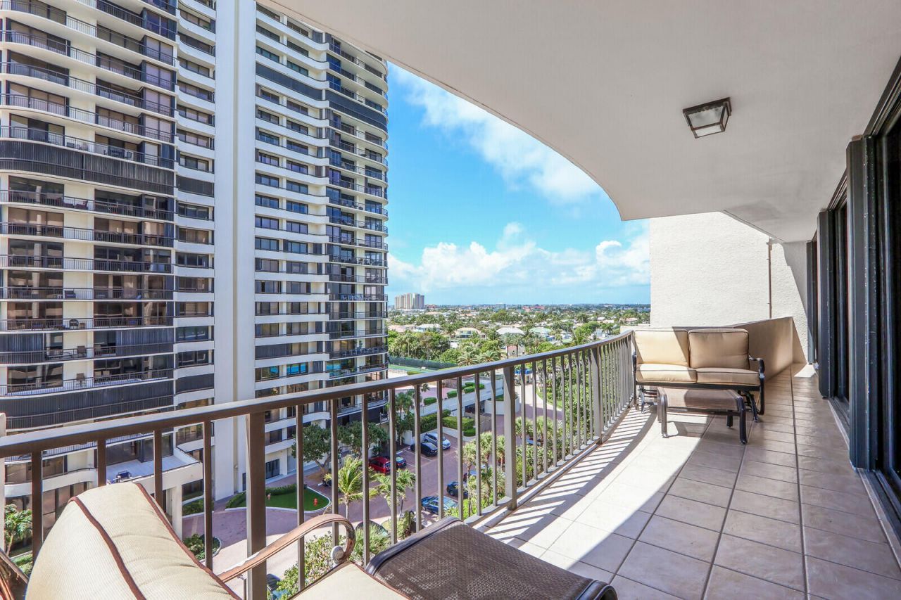 4200 N Ocean Drive, Unit 2-802, Singer Island, FL 33404 Photo