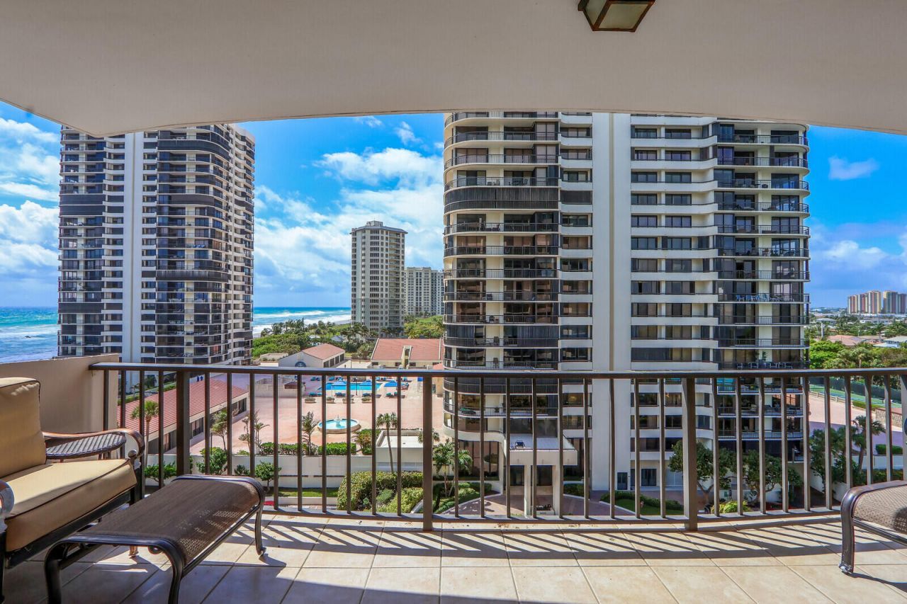 4200 N Ocean Drive, Unit 2-802, Singer Island, FL 33404 Photo