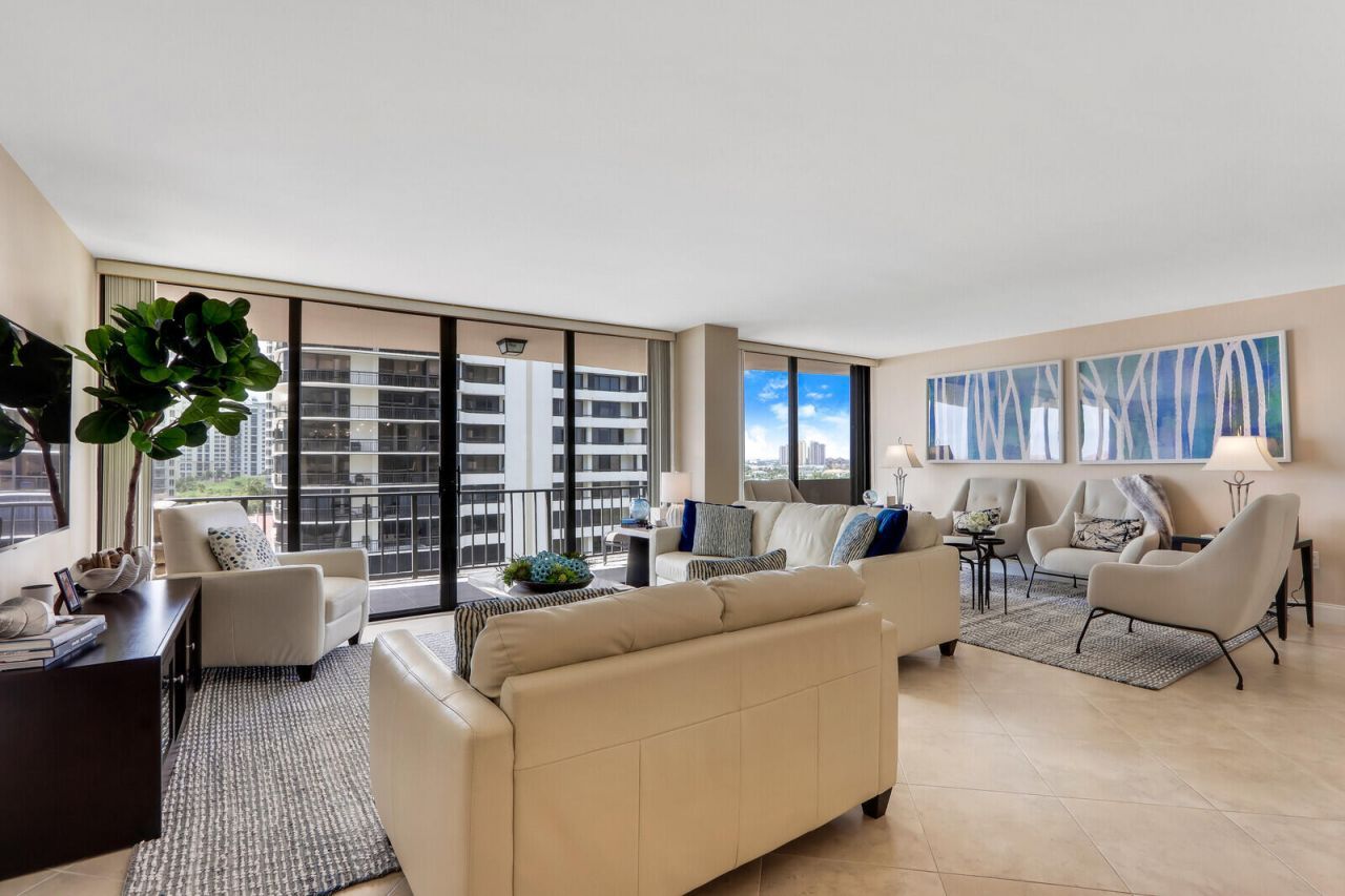 4200 N Ocean Drive, Unit 2-802, Singer Island, FL 33404 Photo