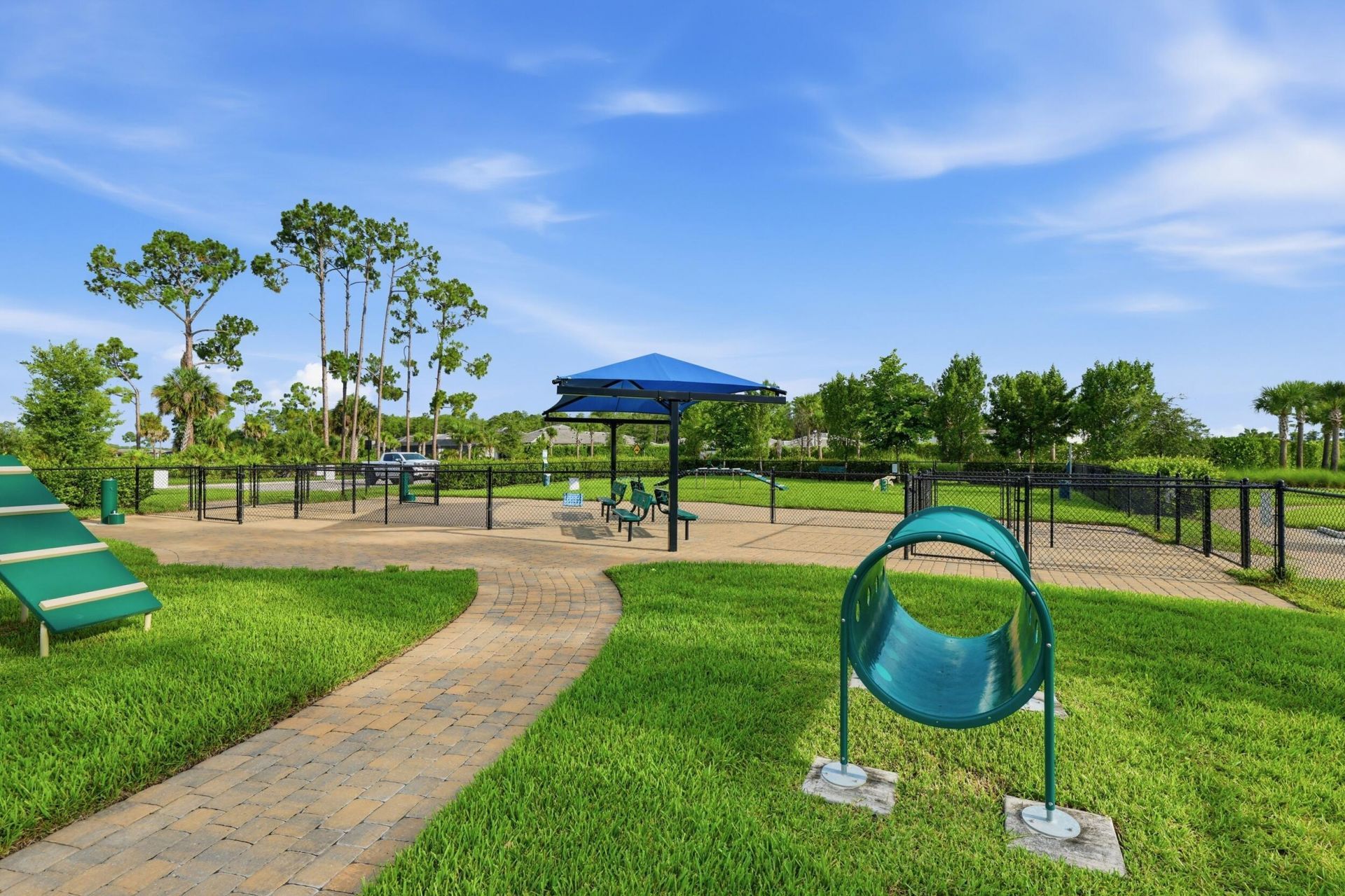 1517 Birdie Drive, Naples, FL 34120 Photo
