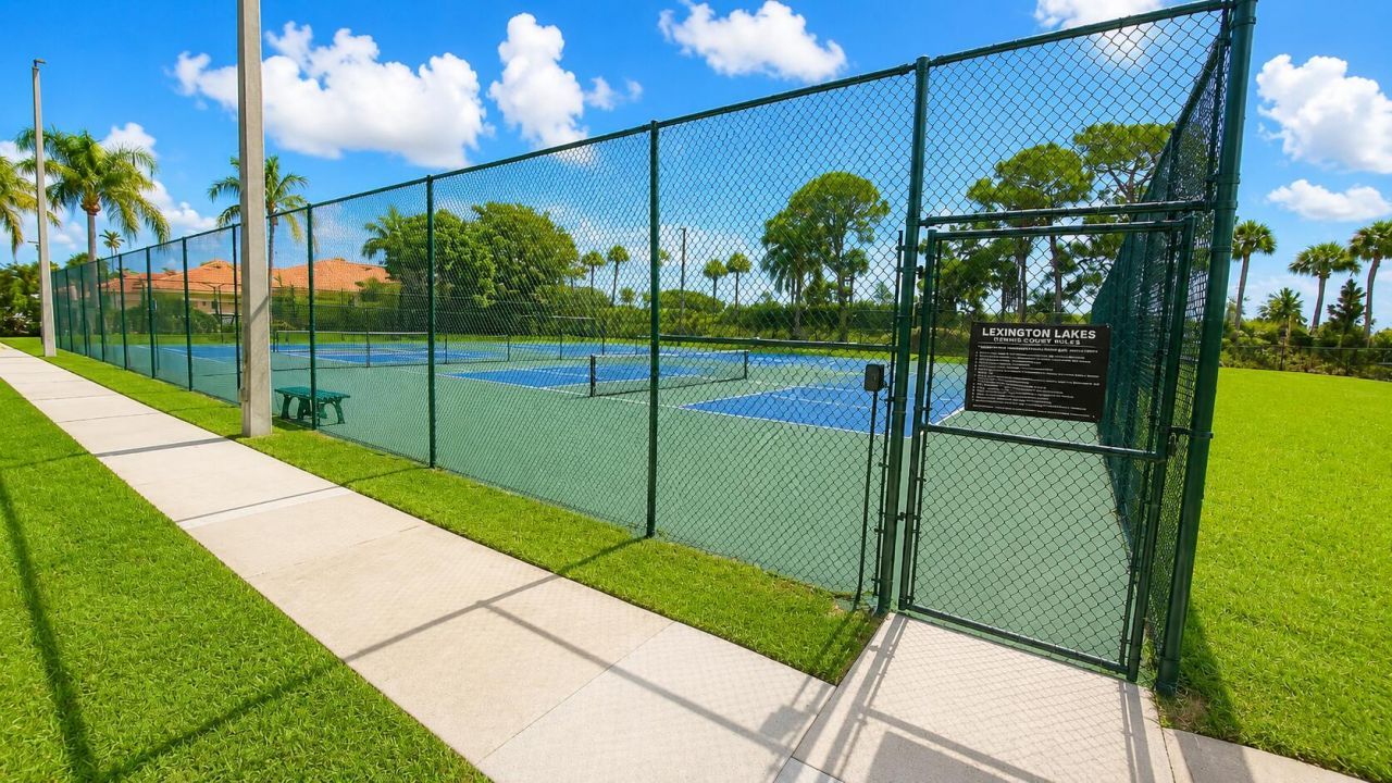 10139 Lexington Circle N, Boynton Beach, FL 33436 Photo