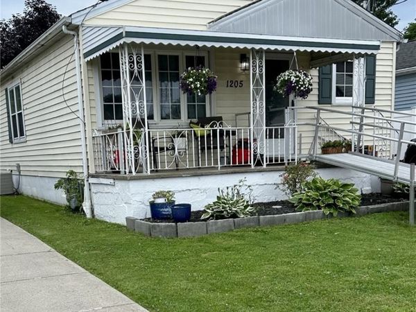 1205 85th Street, Niagara Falls, NY 14304