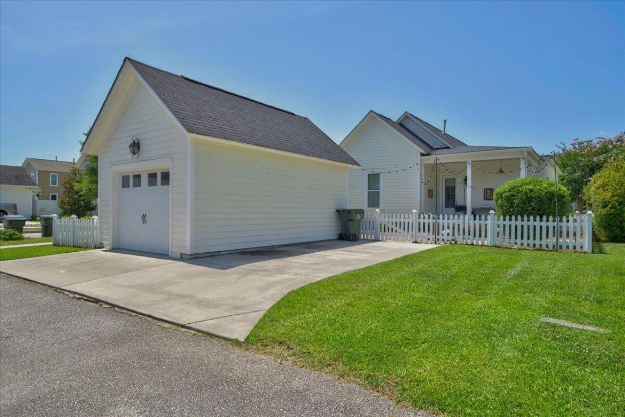 428 Watergrass Way Photo 41