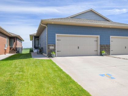 9702 W Broek Dr Sioux Falls, SD 57106