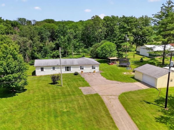 8964 SE 62nd Place, Runnells, IA 50237