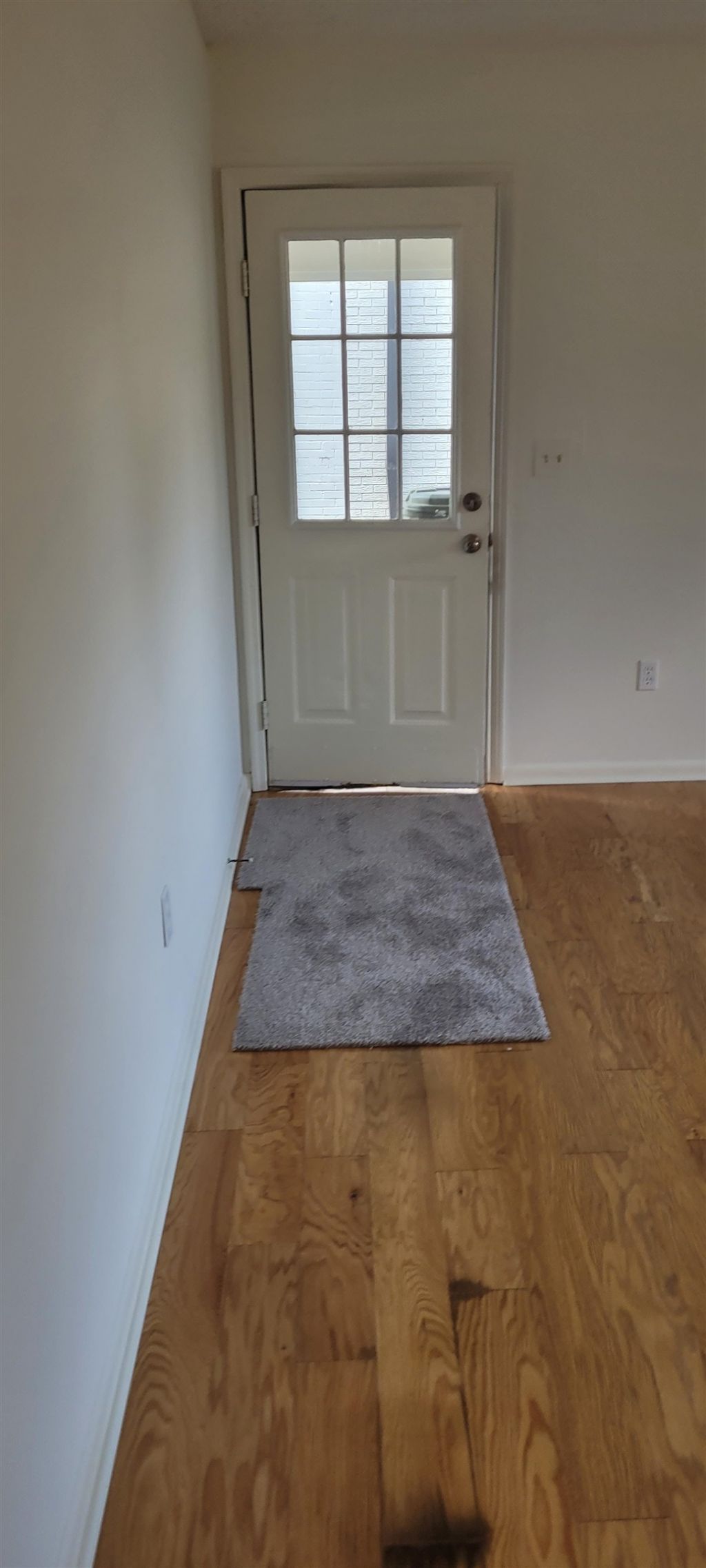 7 S Farr Ave.  Photo 20