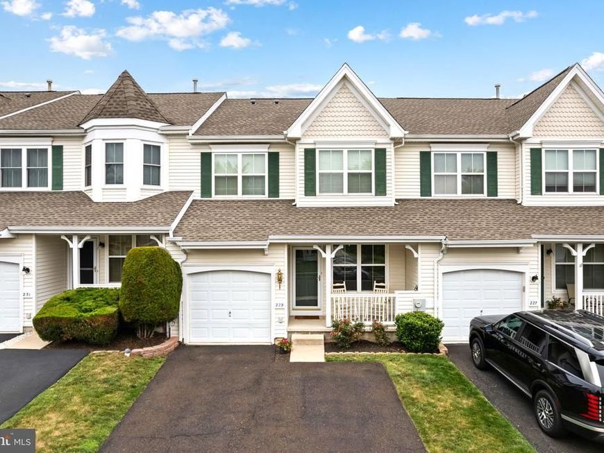229 Coventry Road, Chalfont, PA 18914 Main Photo