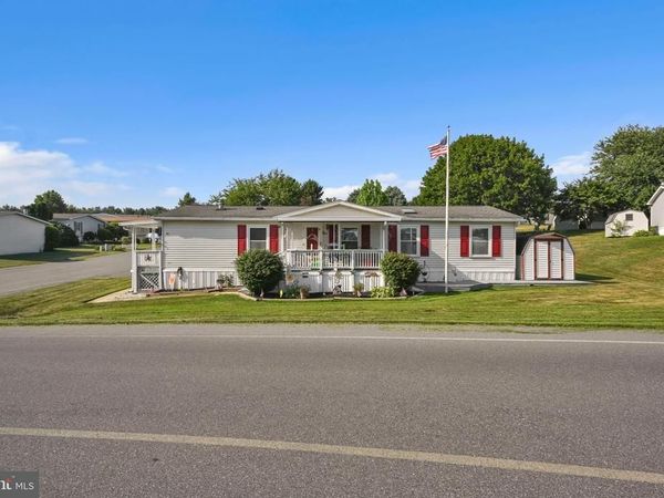 200 FINCH COURT, LANCASTER, PA 17603