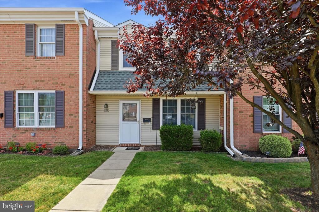 402 CENTENNIAL COURT, LANSDALE, PA 19446