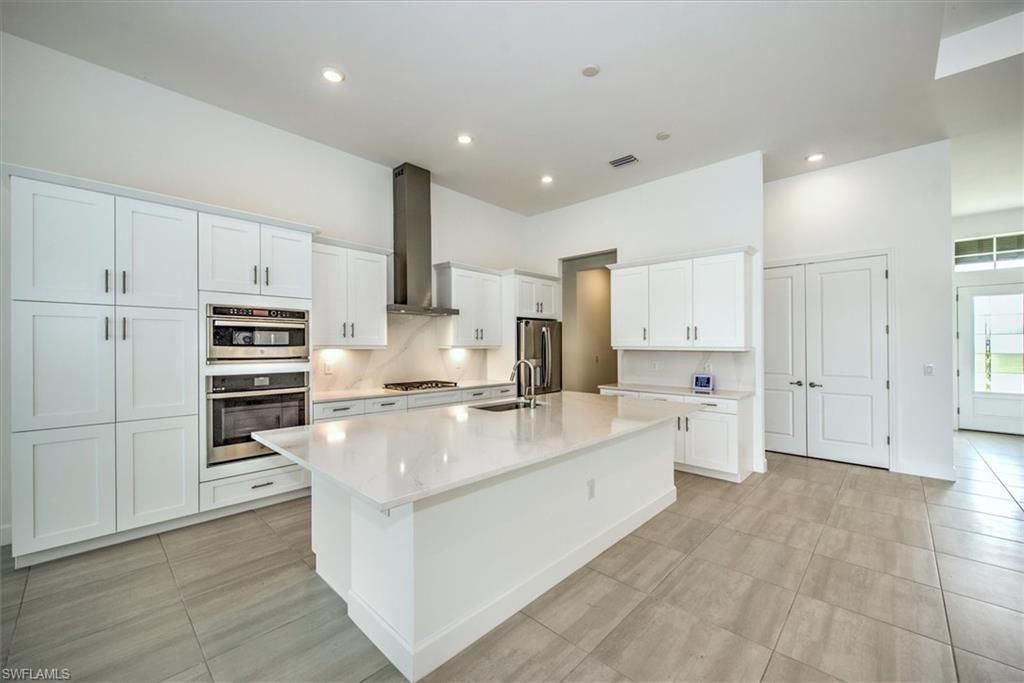 17211 Blue Sapphire Dr, Fort Myers, FL 33913 Photo