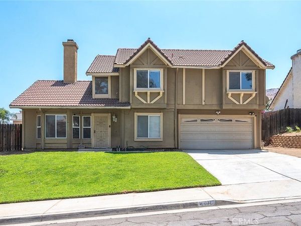 4786 Mount Rainier, Jurupa Valley, CA 92509