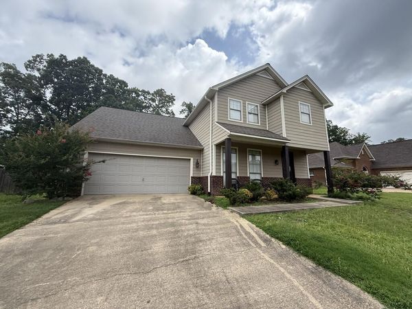 169 Ivywood Cv., Saltillo, MS 38866