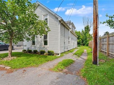 36 Temple Place, East Aurora, NY 14052