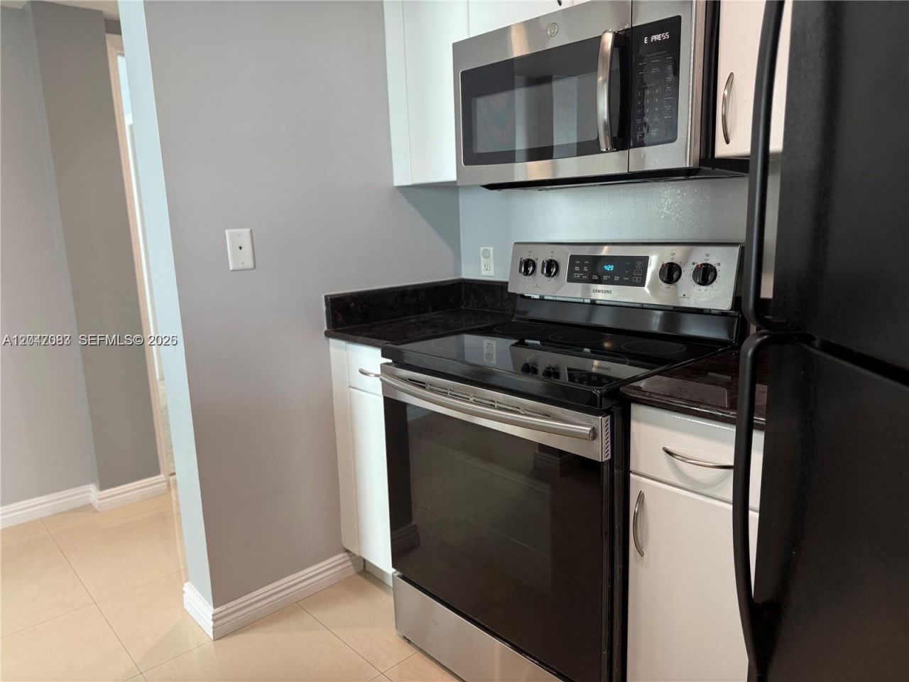 9201 Collins Ave , Unit 521, Surfside, FL 33154 Photo