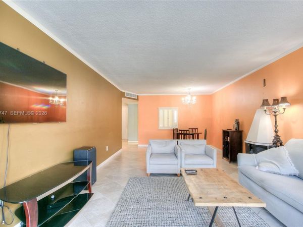 1501 NE 191st St , Unit C106, Miami, FL 33179