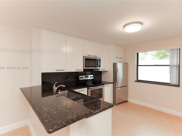 10125 W Sunrise Blvd , Unit 101, Plantation, FL 33322