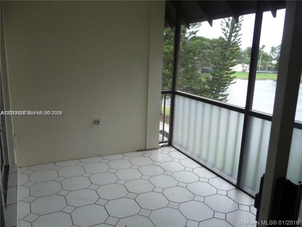 3720 Inverrary Dr , Unit 3L, Lauderhill, FL 33319 Photo