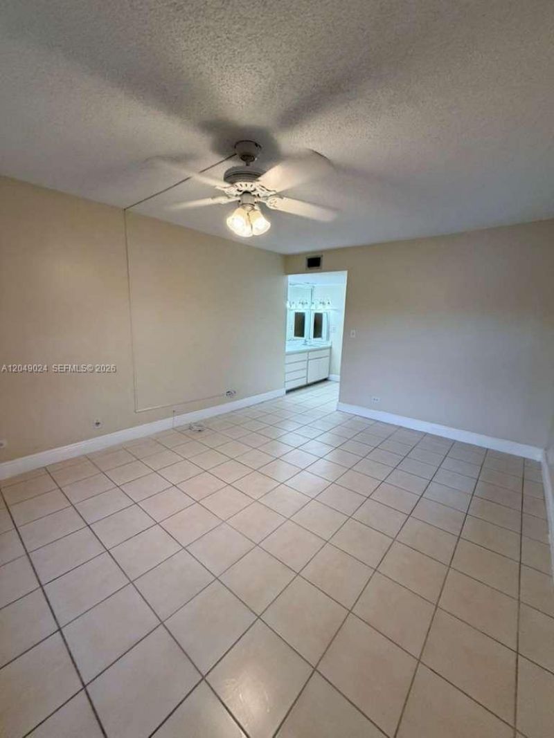 3720 Inverrary Dr , Unit 3L, Lauderhill, FL 33319 Photo