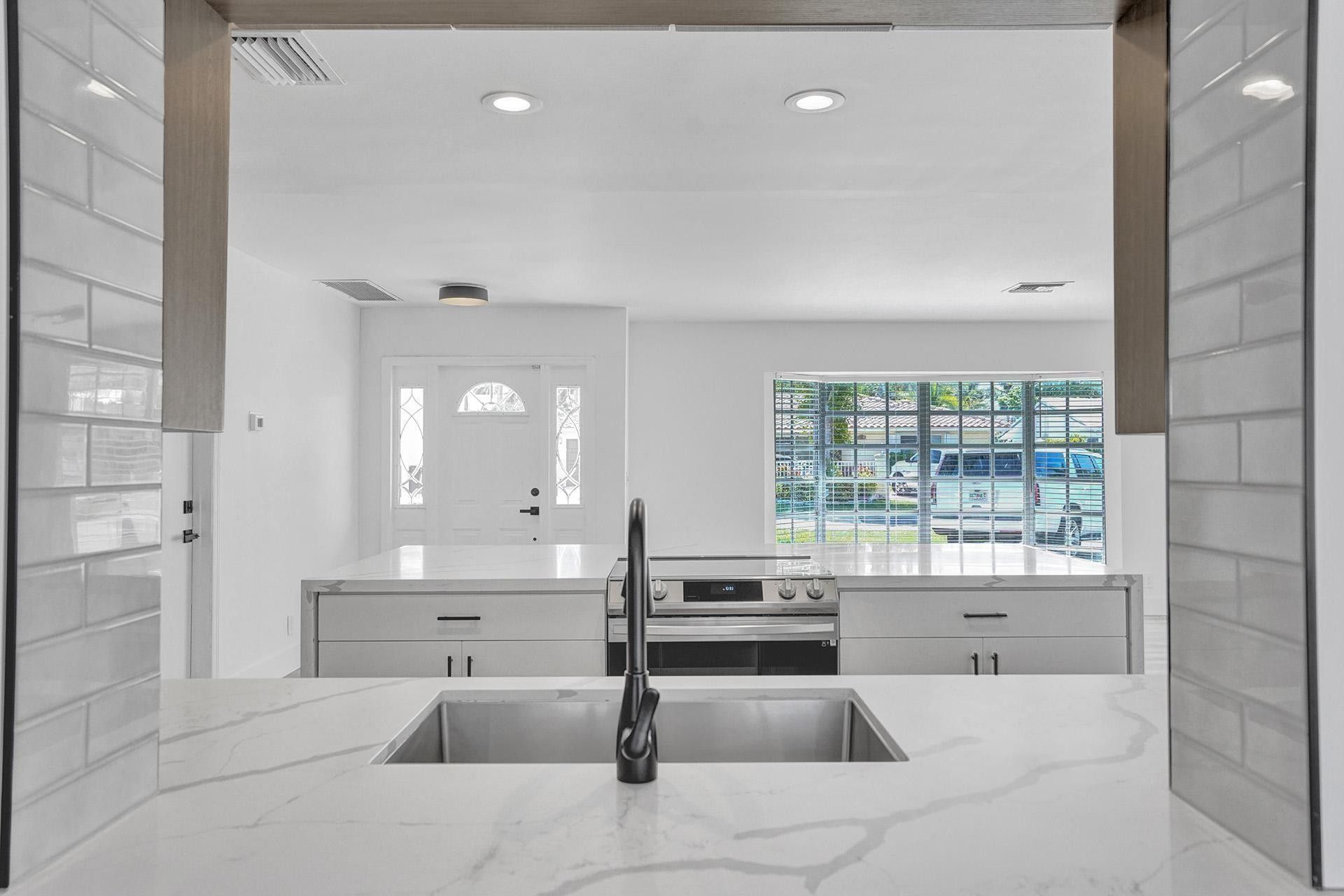 4751 NE 29th Avenue, Fort Lauderdale, FL 33308 Photo