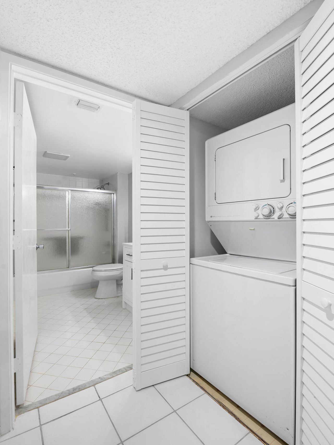 550 SW 137 Avenue, Unit L114, Pembroke Pines, FL 33027 Photo