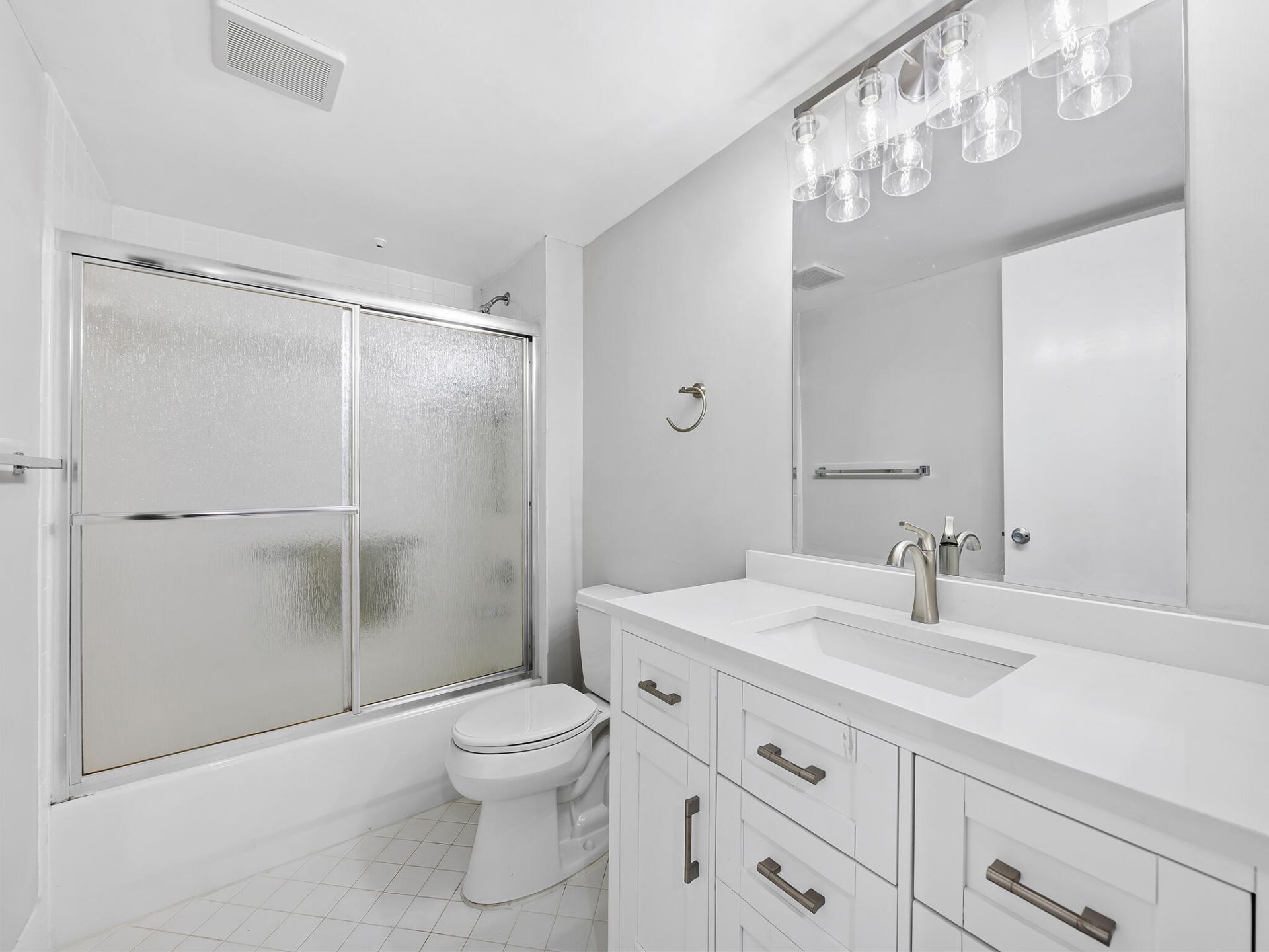 550 SW 137 Avenue, Unit L114, Pembroke Pines, FL 33027 Photo