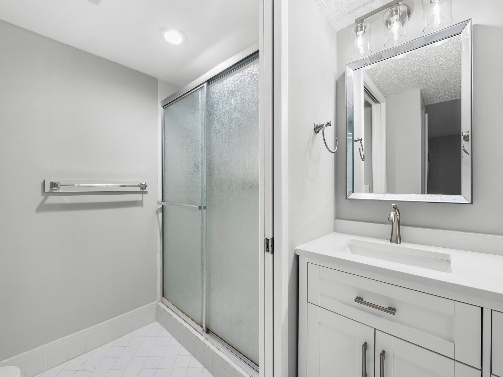 550 SW 137 Avenue, Unit L114, Pembroke Pines, FL 33027 Photo
