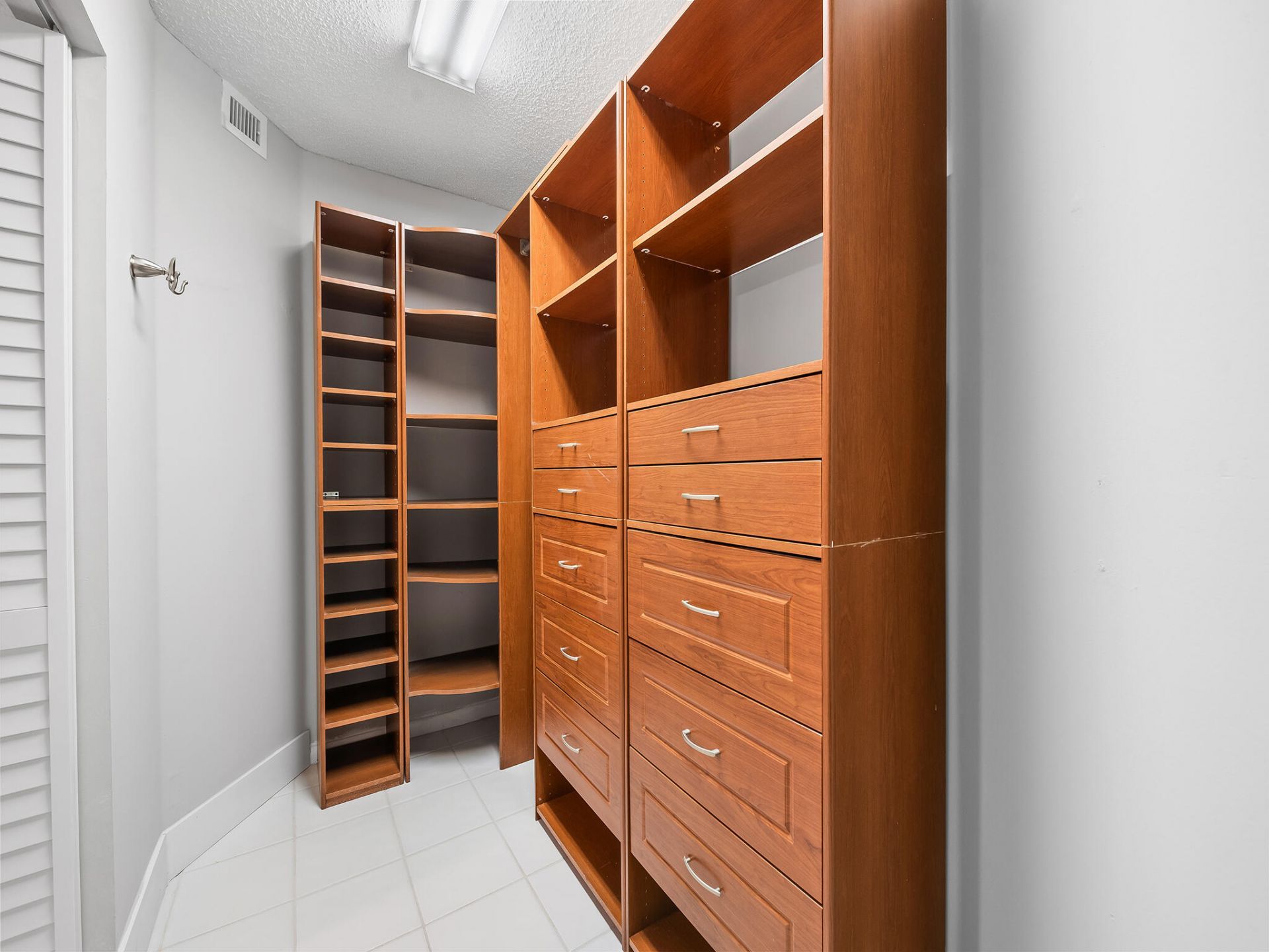 550 SW 137 Avenue, Unit L114, Pembroke Pines, FL 33027 Photo