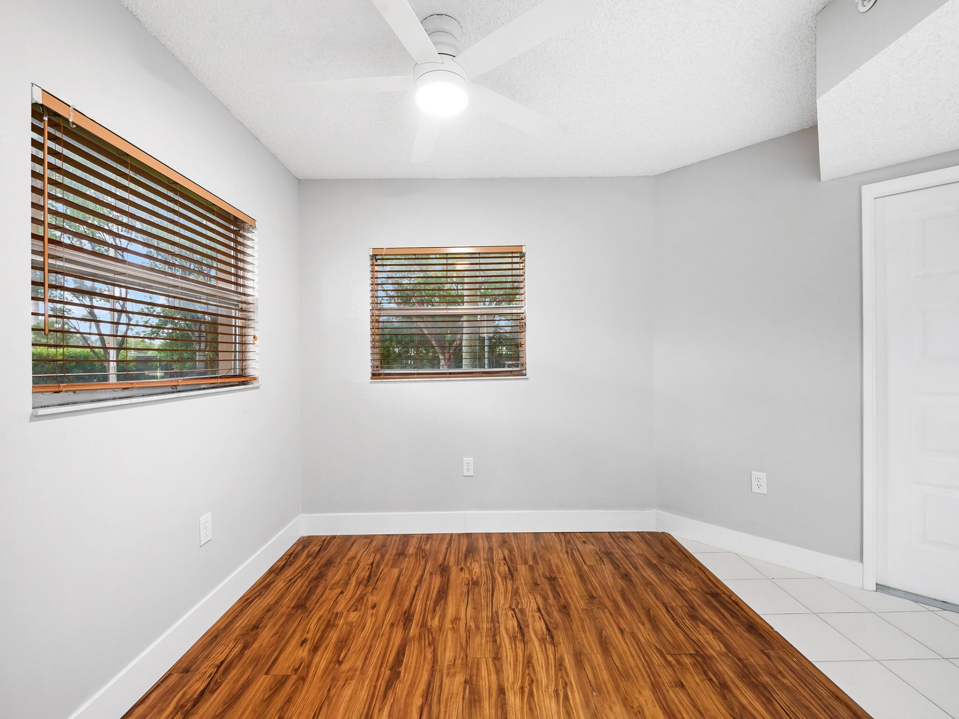 550 SW 137 Avenue, Unit L114, Pembroke Pines, FL 33027 Photo
