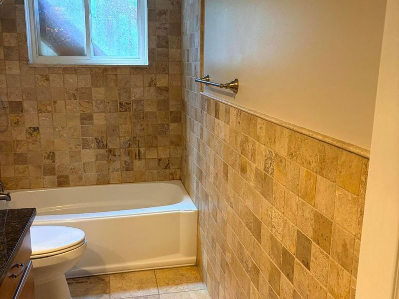 301 Fenway Road, Unit B, Columbus, OH 43214 Photo 12