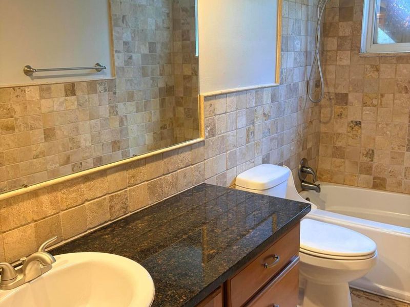 301 Fenway Road, Unit B, Columbus, OH 43214 Photo 13