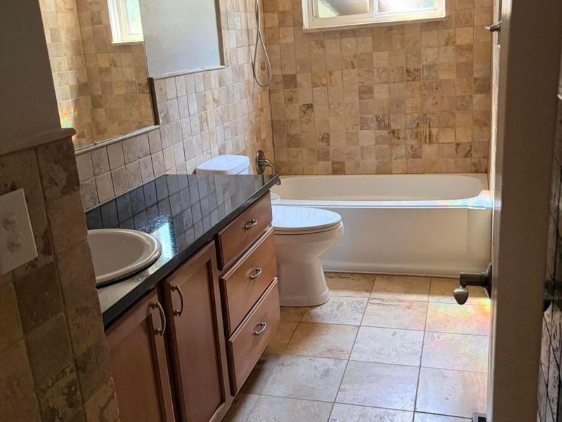 301 Fenway Road, Unit B, Columbus, OH 43214 Photo 14