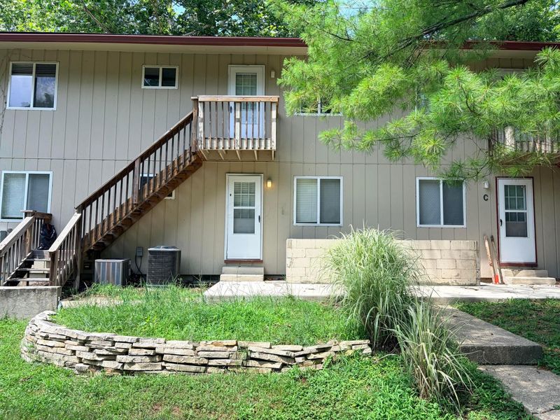 301 Fenway Road, Unit B, Columbus, OH 43214 Photo 2