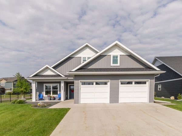 4897 Bluebell Loop S, Fargo, ND 58104
