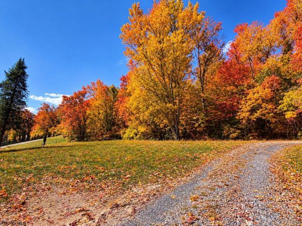 517 Hoult Road, Fairmont, WV 26554