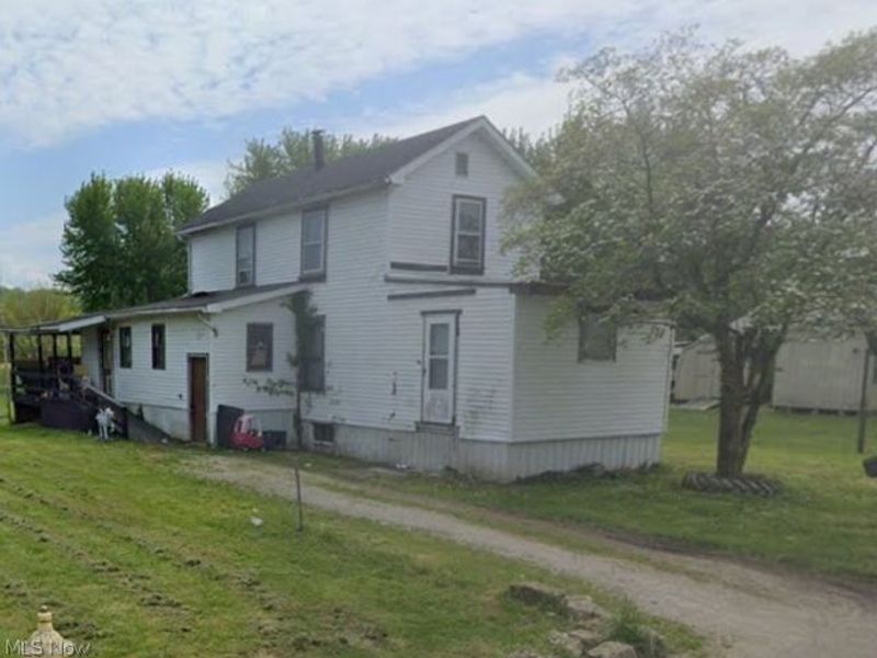 715 S College Street, Newcomerstown, OH 43832 Photo 1
