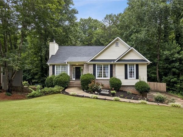 1889 Gray Gables Way NE, Buford, GA 30519