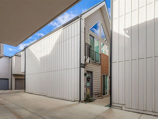 3411 N Albion Street, Unit 2-2, Denver, CO 80207