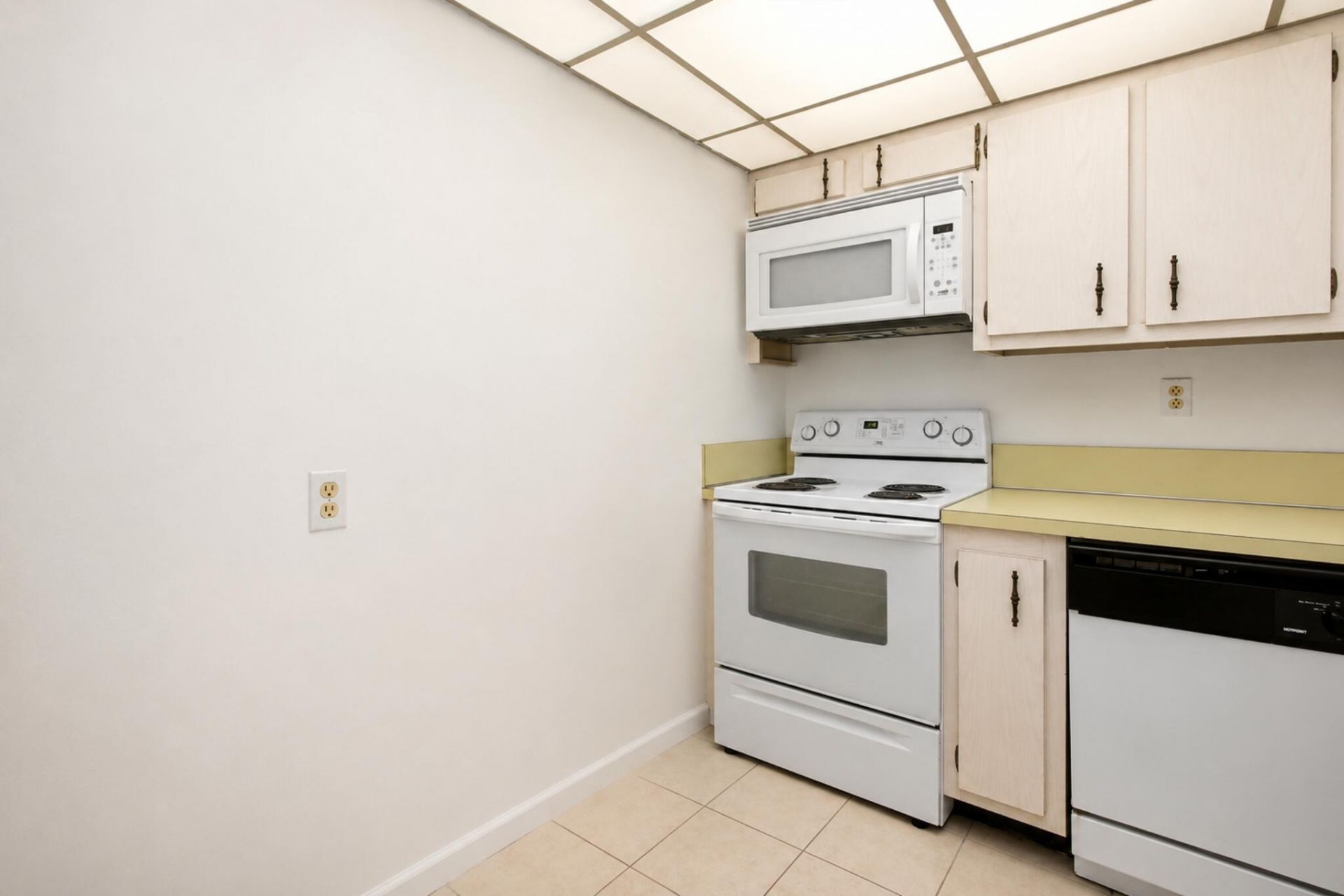 3540 S Ocean Boulevard, Unit 808w, South Palm Beach, FL 33480 Photo