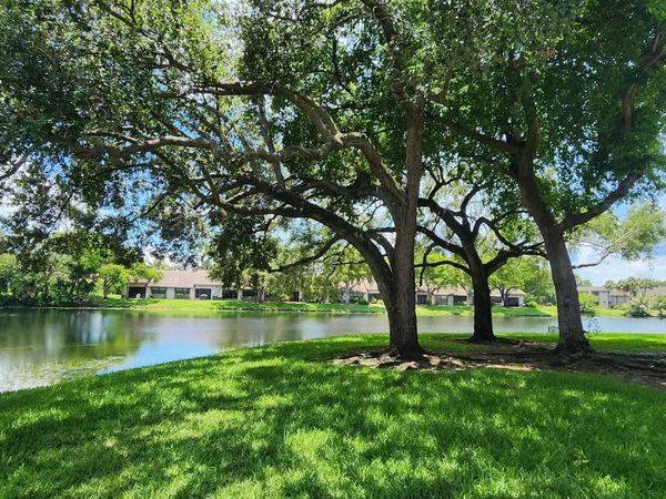 3575 NW 94th Avenue, Unit 8d, Sunrise, FL 33351