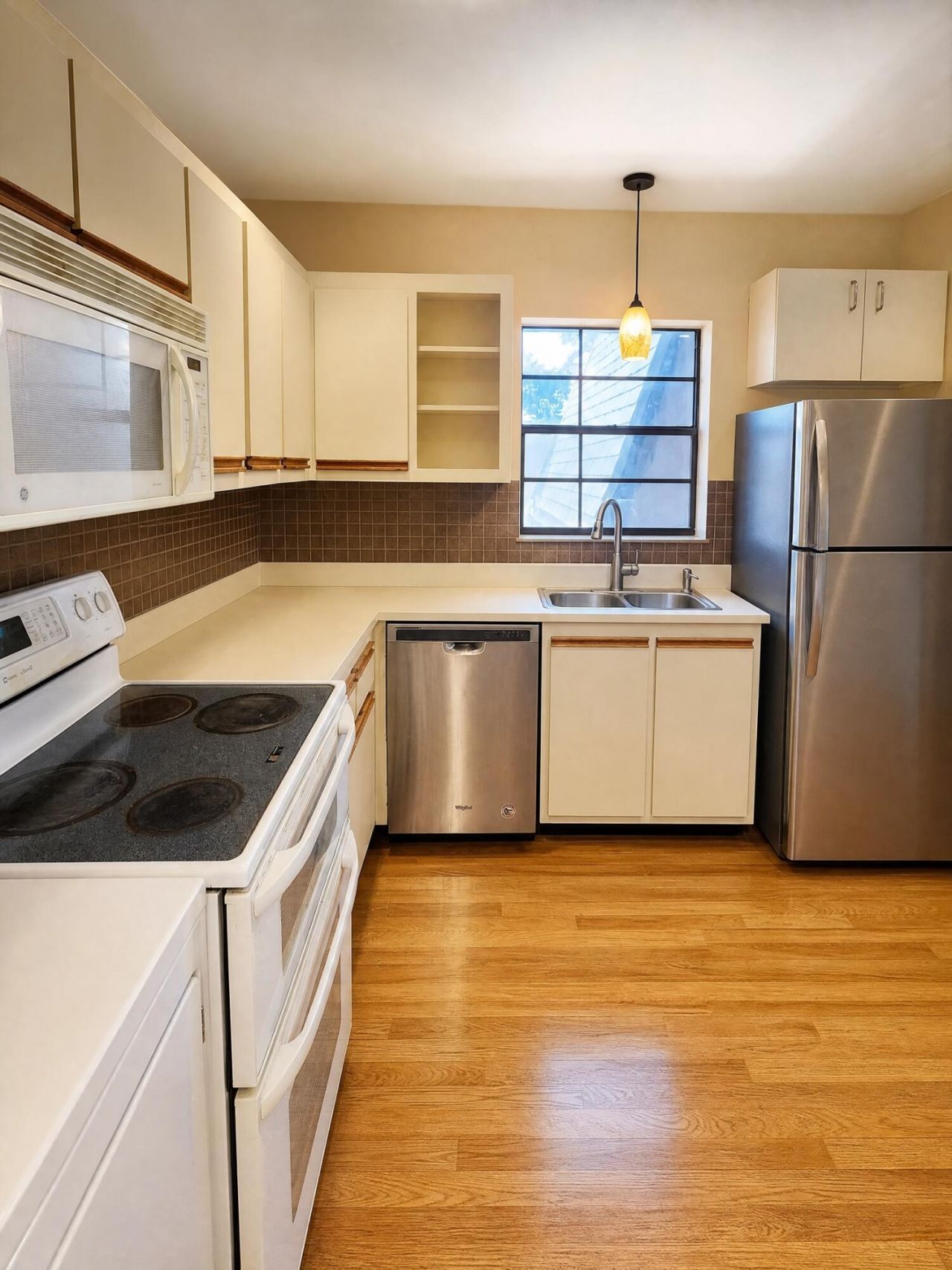 3575 NW 94th Avenue, Unit 8d, Sunrise, FL 33351 Photo