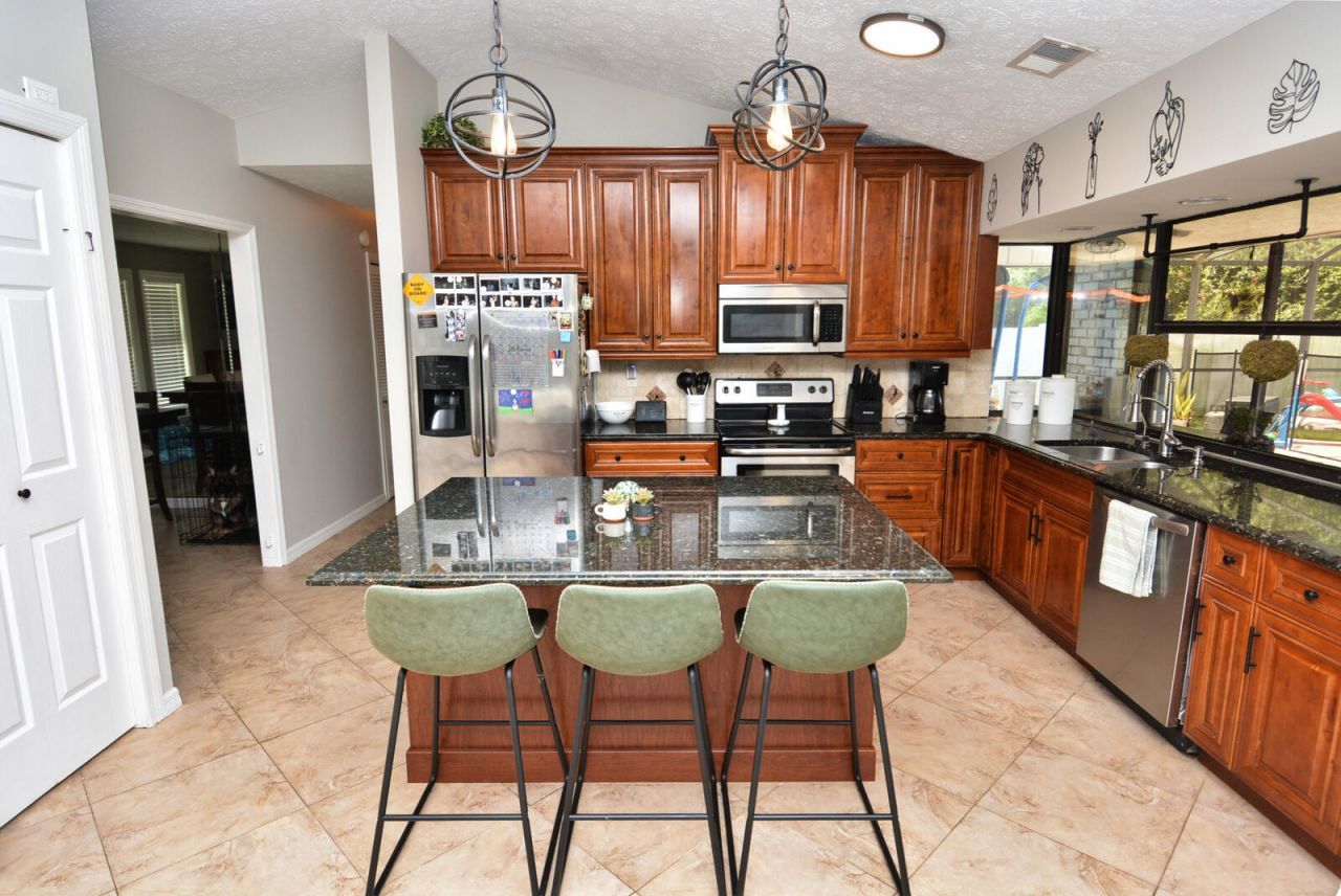 2082 SE Camilo Street, Port Saint Lucie, FL 34952 Photo
