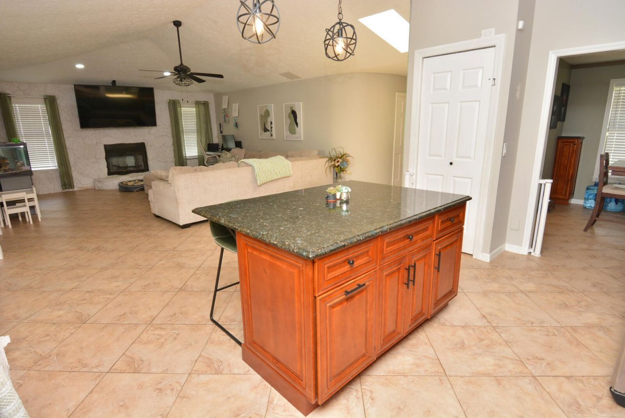 2082 SE Camilo Street, Port Saint Lucie, FL 34952 Photo