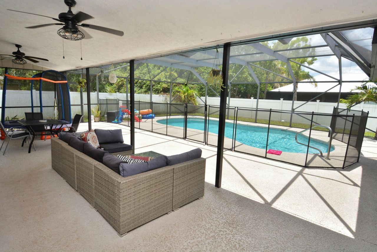 2082 SE Camilo Street, Port Saint Lucie, FL 34952 Photo